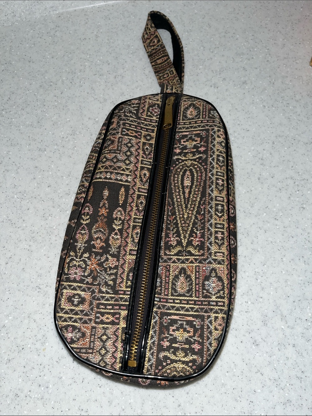 Vtg Vinyl Travel Shoe Cosmetic Storage Bag W/Needlepoint Look Pattern **READ**